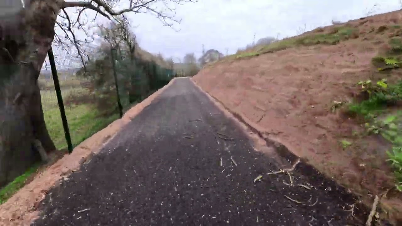 A km circuit for runners around Lake Y in Doncaster. Here is my first go on that track. I like it!