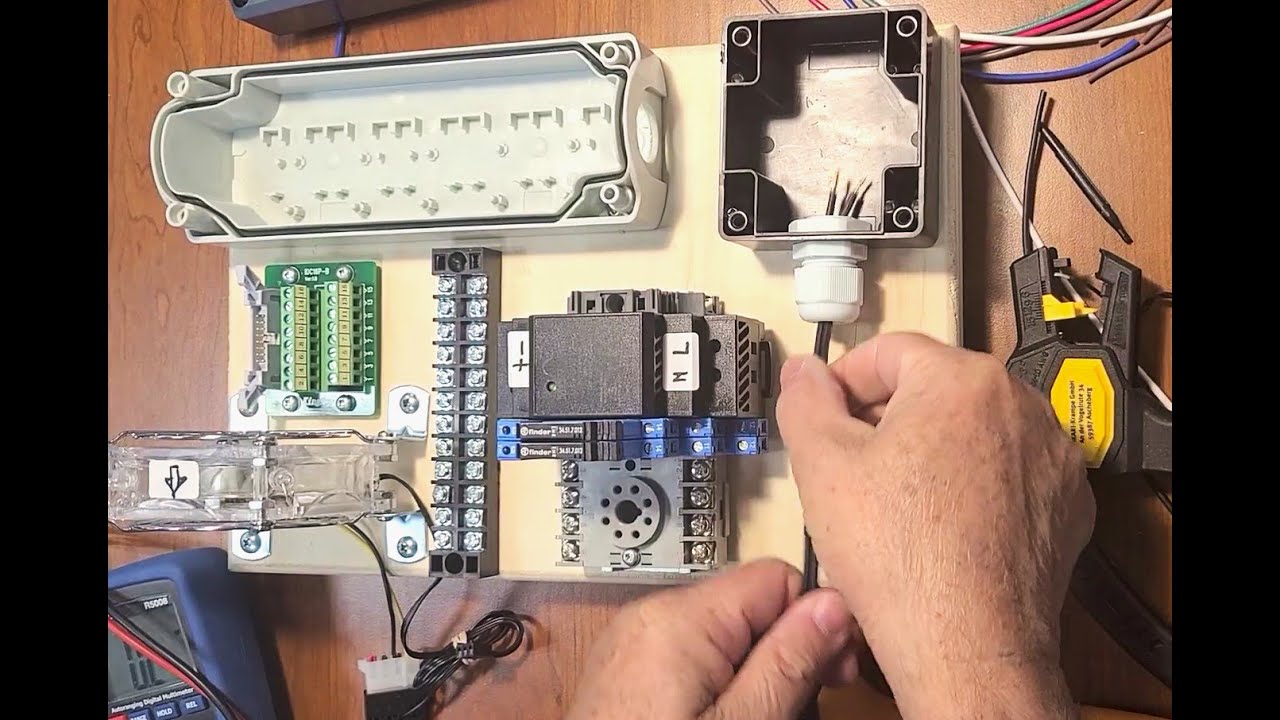 #16 DIY Low budget PLC Trainer! Start the Output Board!