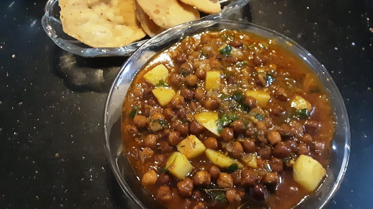 Masalydar Kalay Chany Recipe by Cuisine and Creative World 