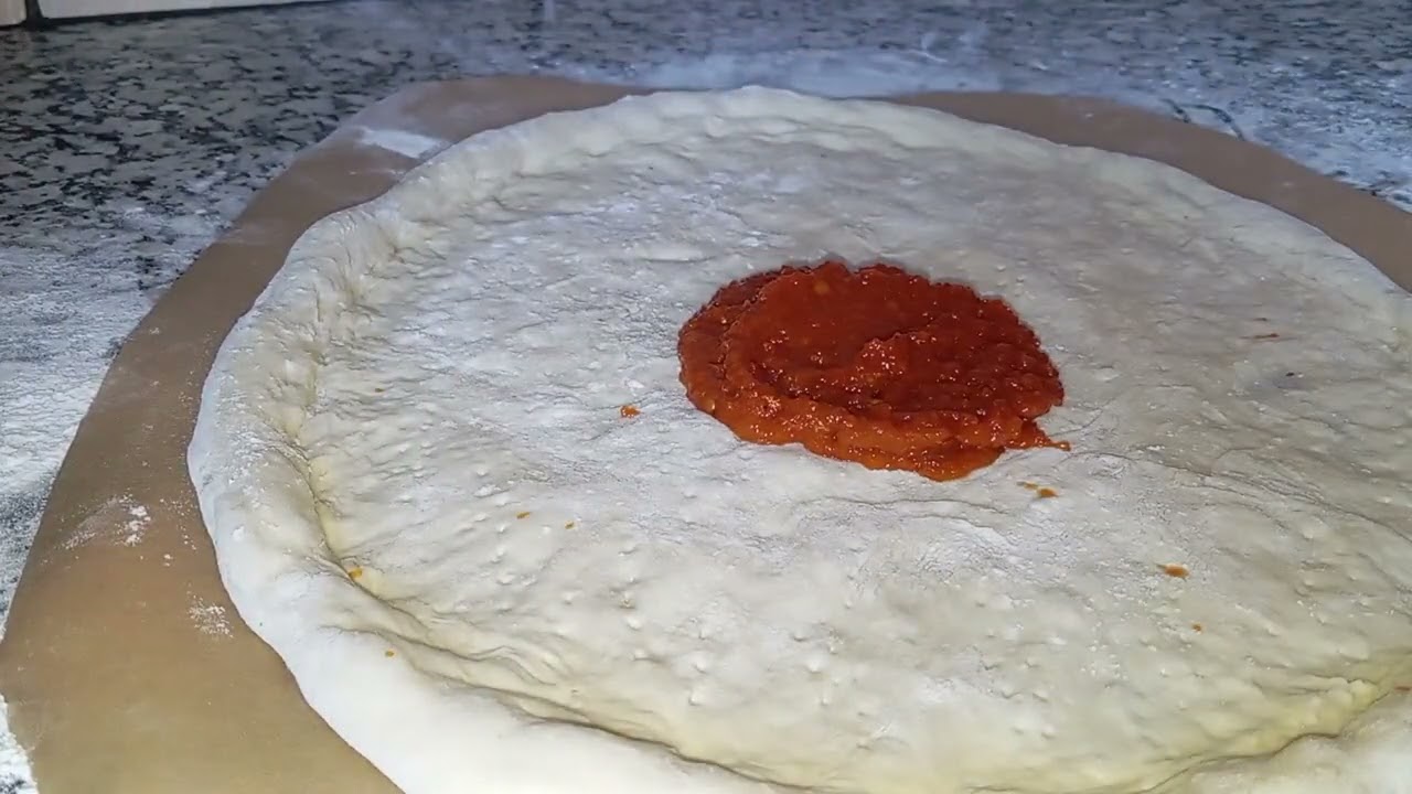 بيتزا منزلية ناجحة 🍕 | الجزء 2: الحشوة والطياب تتمة فيديو  النتيجة لي كتشهّي.