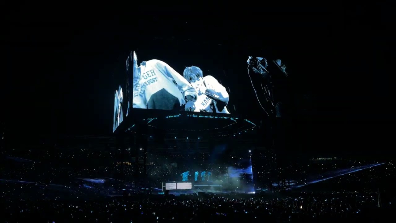 2.0 | BTS World Tour Arirang in Bogota 261002 (Day One)