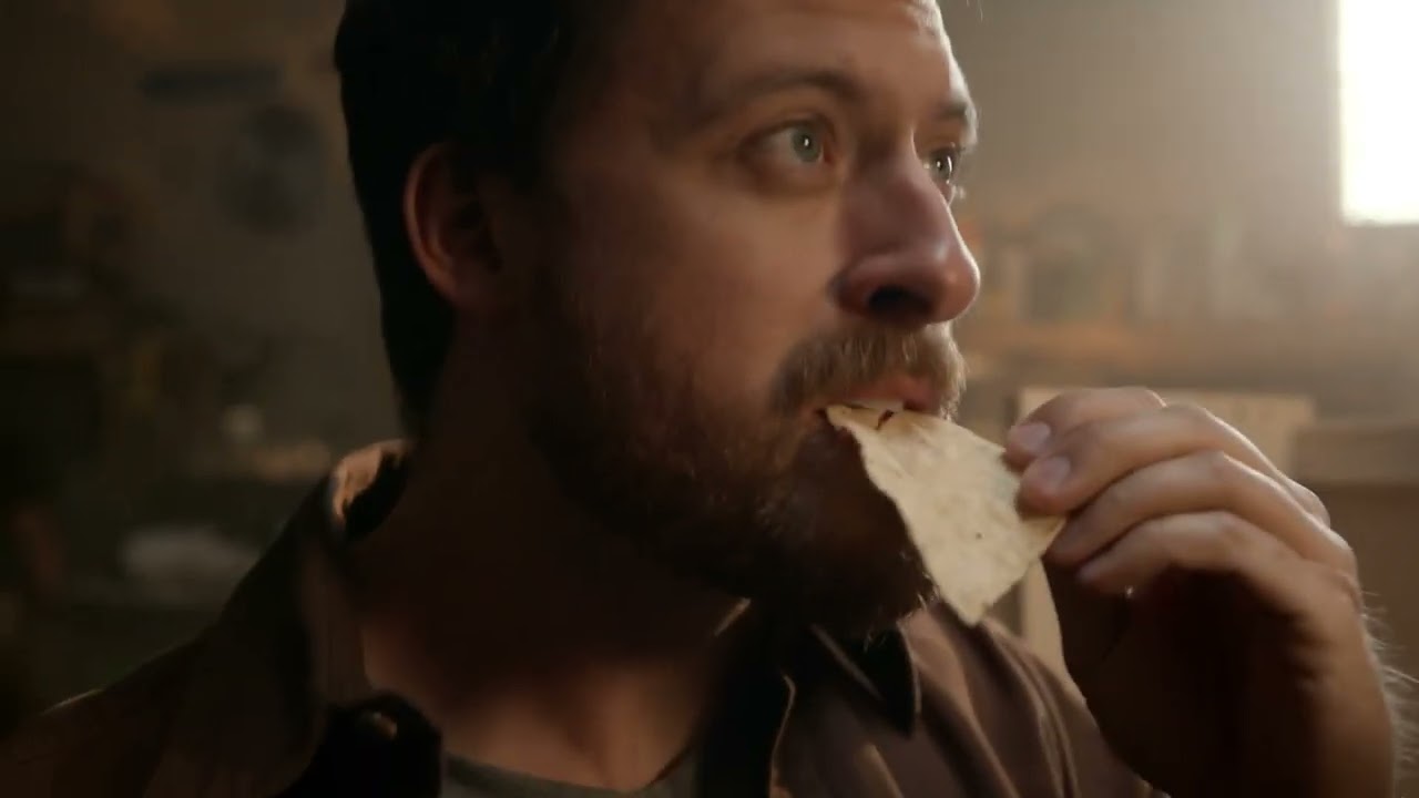 Tostitos Scoops - Snacking :30