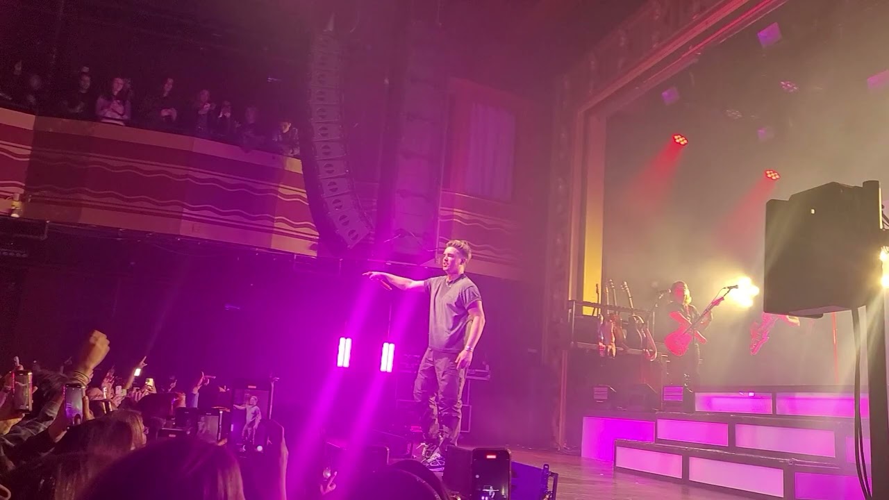 Jesse McCartney- Beautiful Soul- Live in New York (All's Well Tour)