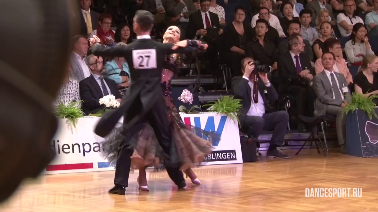 Benedetto Ferruggia - Claudia Koehler, GER, 1/2 Viennese Waltz