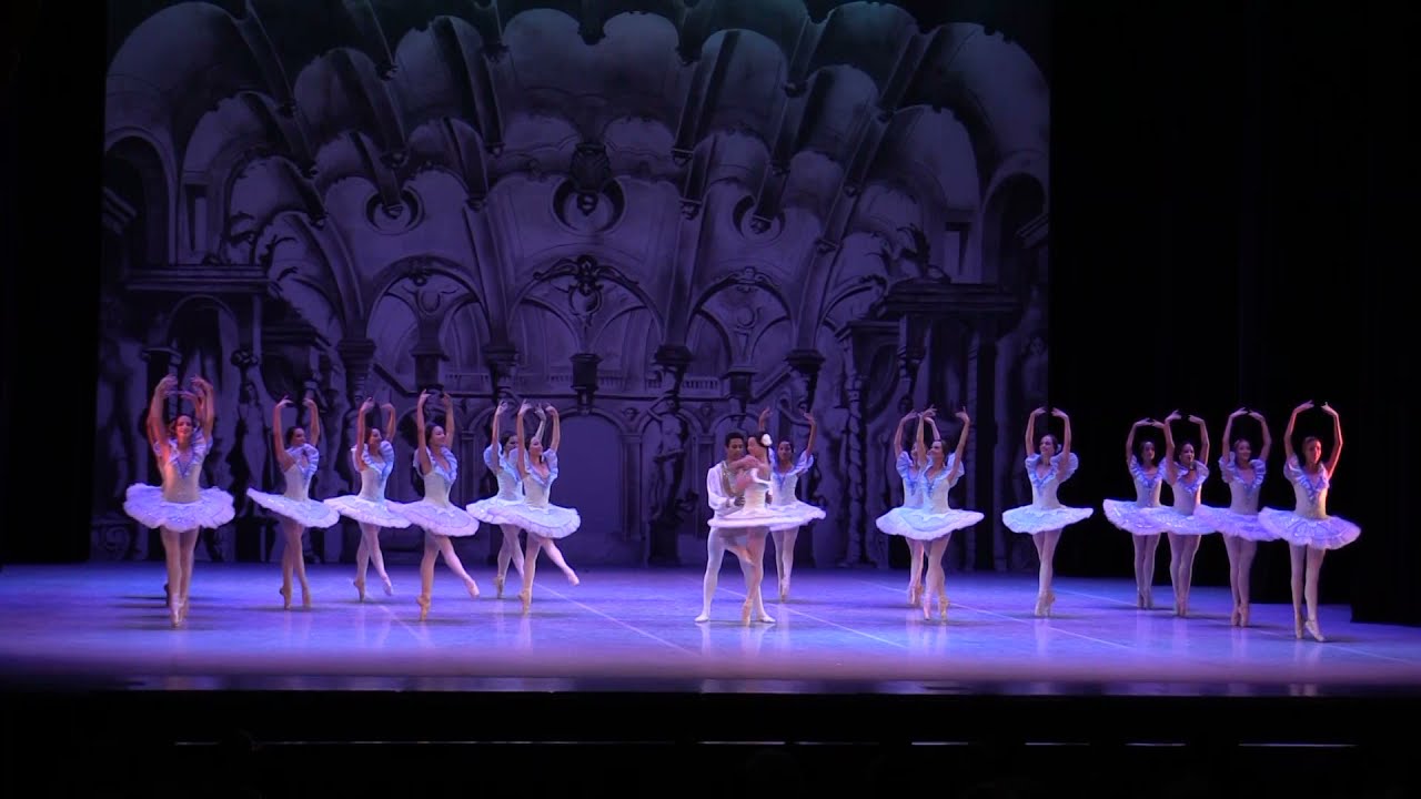 Paquita (selecciones). Intérpretes: Viengsay Valdés y Patricio Revé (Ballet Nacional de Cuba)