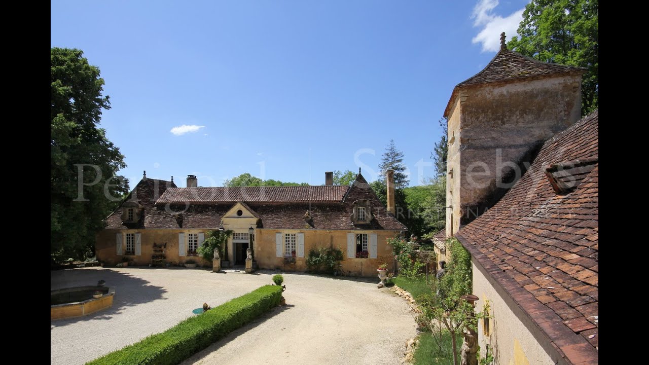 A vendre hameau et chartreuse en Perigord Noir