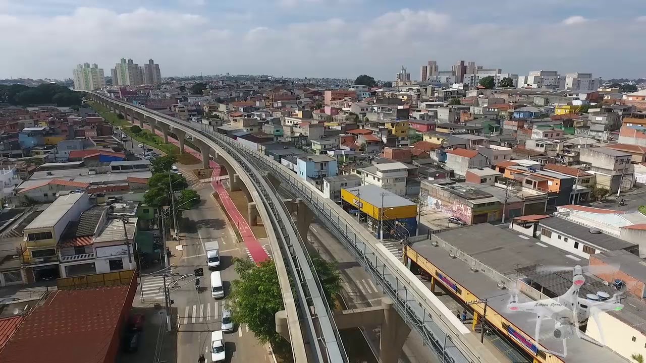 Drone grava Monotrilho linha prata e estação vila tolstoi