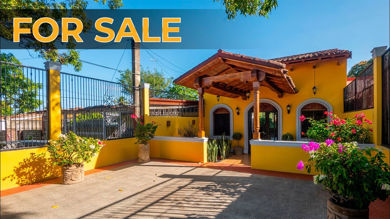 #22442  NEW PRICE! house with Pool in Granada Nicaragua @ $USD 300,000 USD