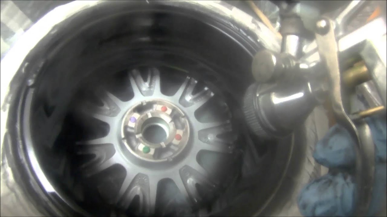 painting rims:  matt black and candy green