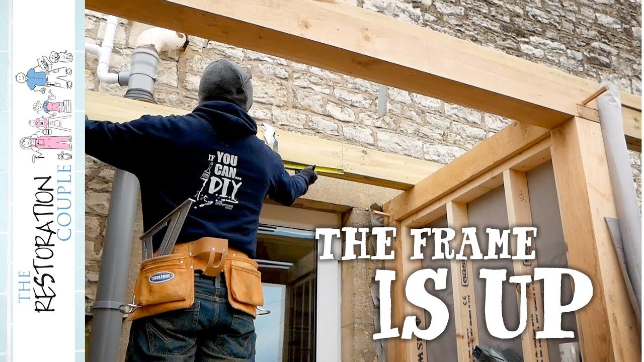 Raising the Oak Timber Frame Porch