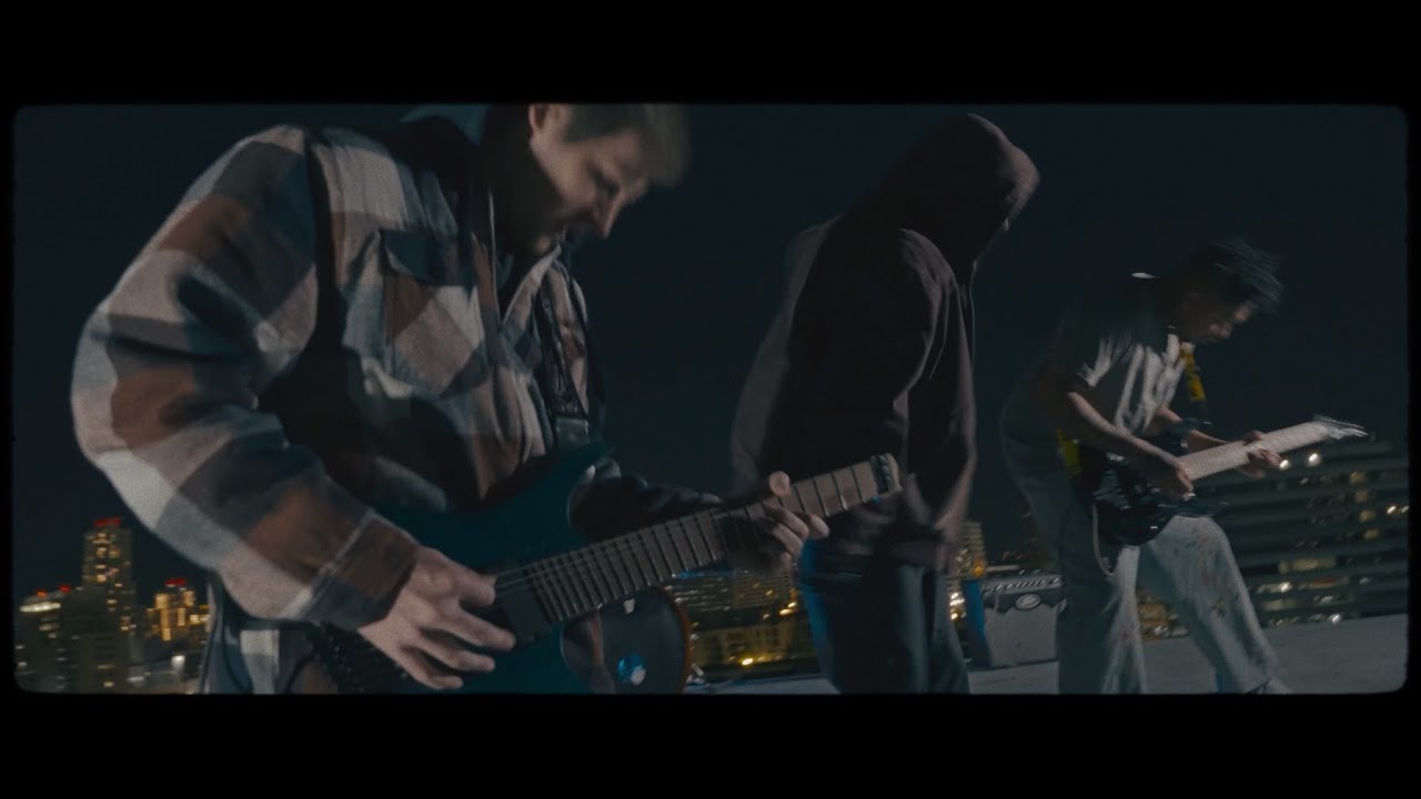 Holywatr - eat me ! (Performance Video)
