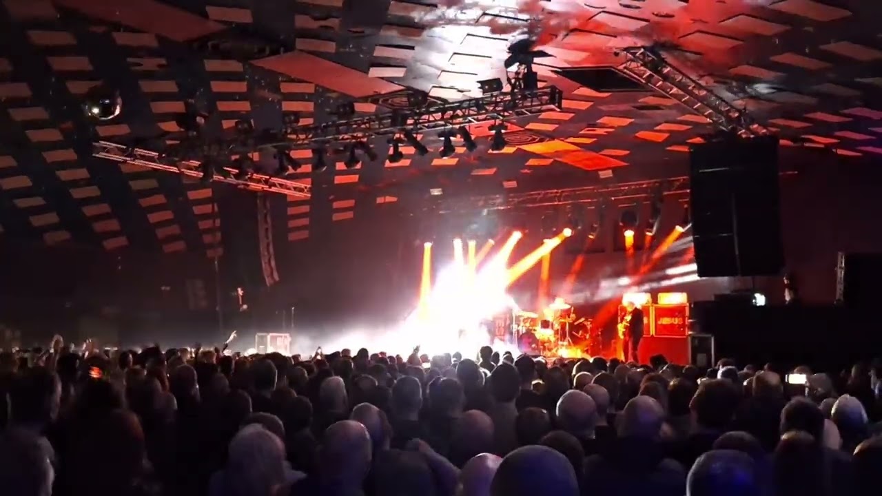 The Jesus and Mary Chain - April Skies / Head On / Happy When It Rains - Glasgow Barrowlands 7/12/24
