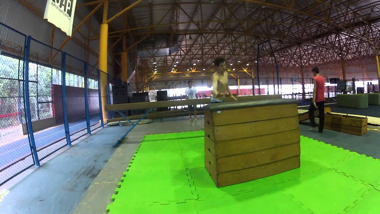 Ponto B | Aulas de Parkour em Curitiba | Iniciação