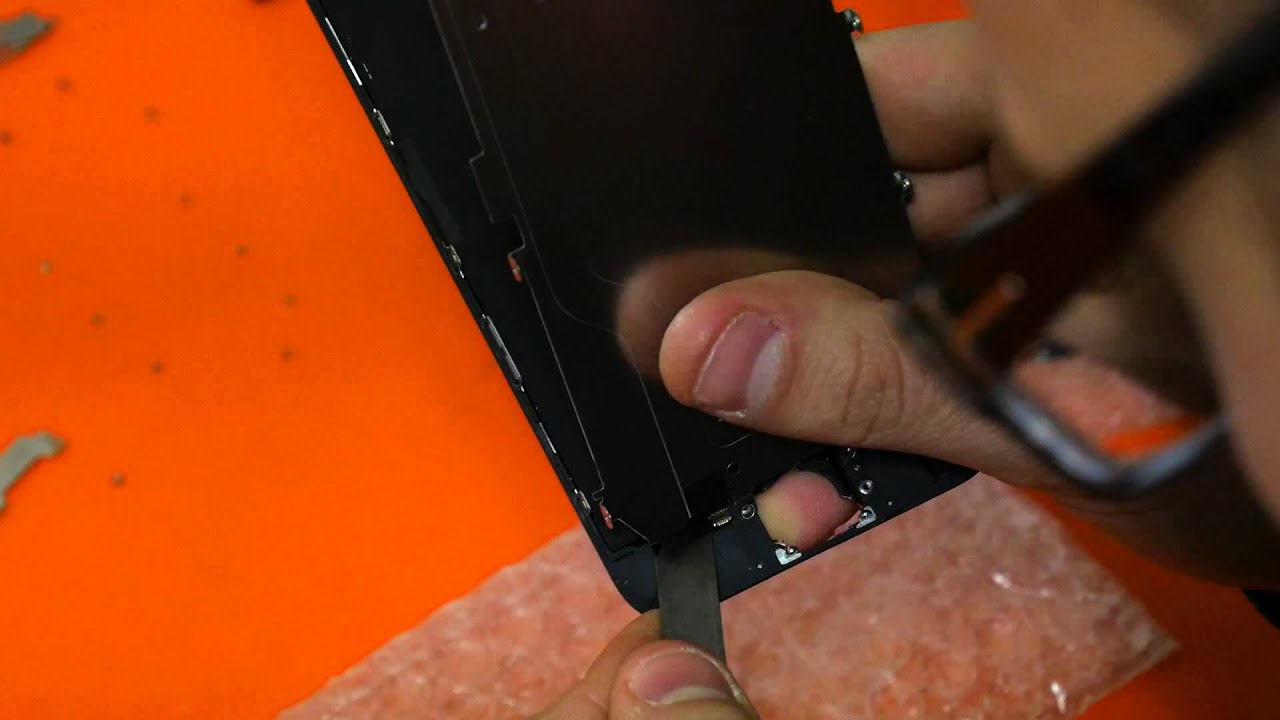 Guida: come sostituire il display vetro touch e schermo LCD completo di iPhone 6