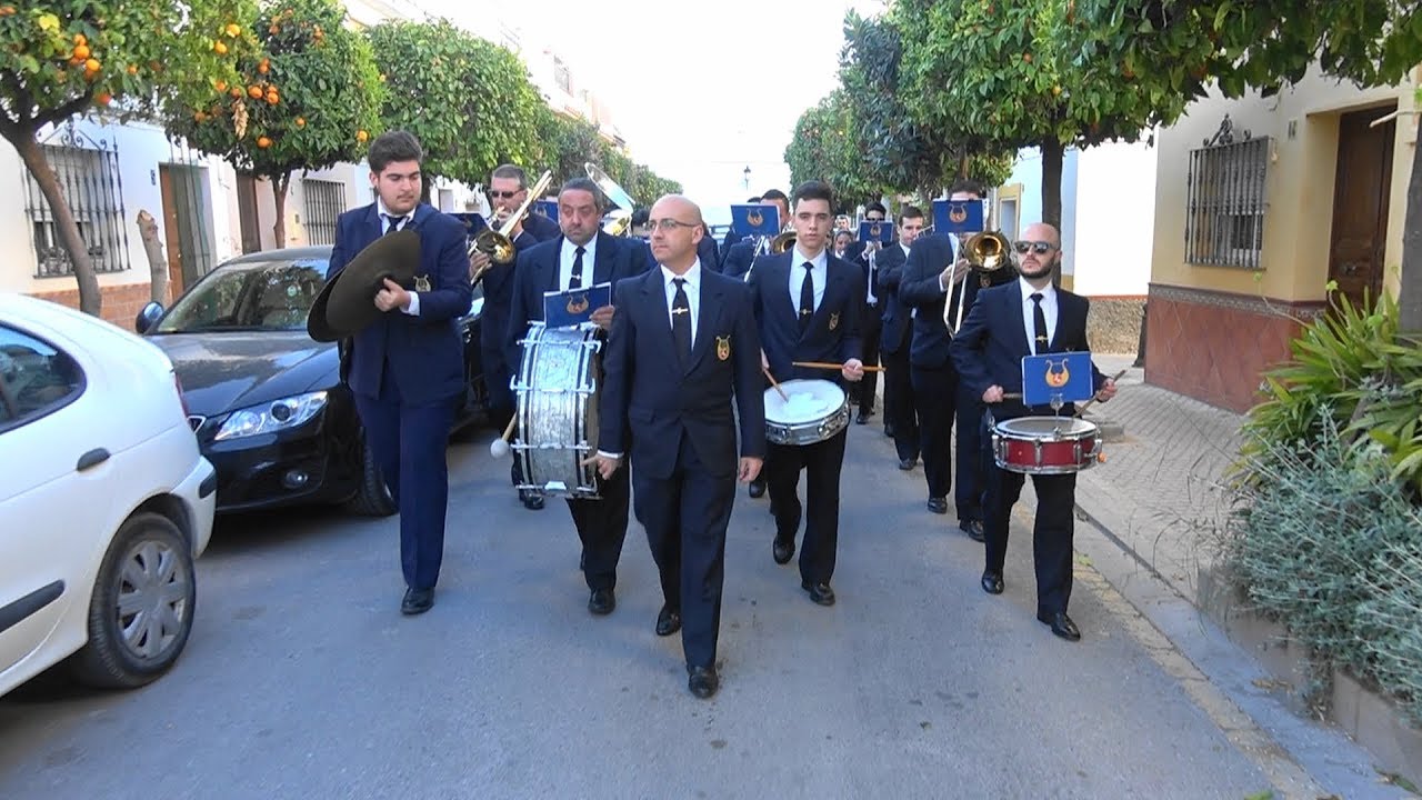 Banda municipal de Morón - pasacalle por el dia de Andalucia -Morón 2019