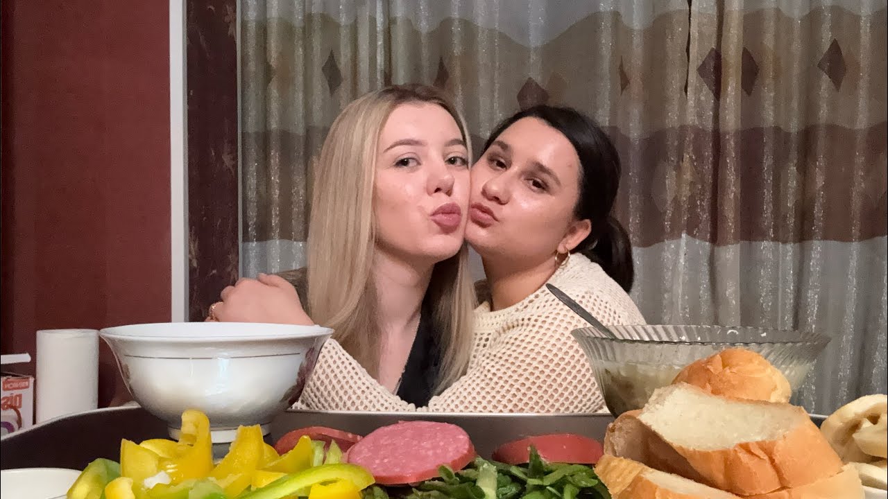 Мукбанг щавельный супчик,овощи. Сьемка беременна 🤰 в 16 😳