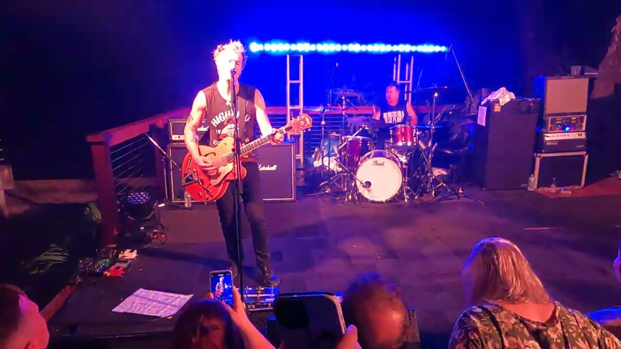 The Living End - Nothing Lasts Forever