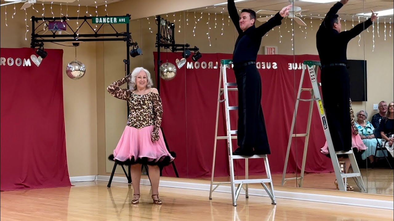 Swing dance - Uptown Girl - Blue Suede Ballroom