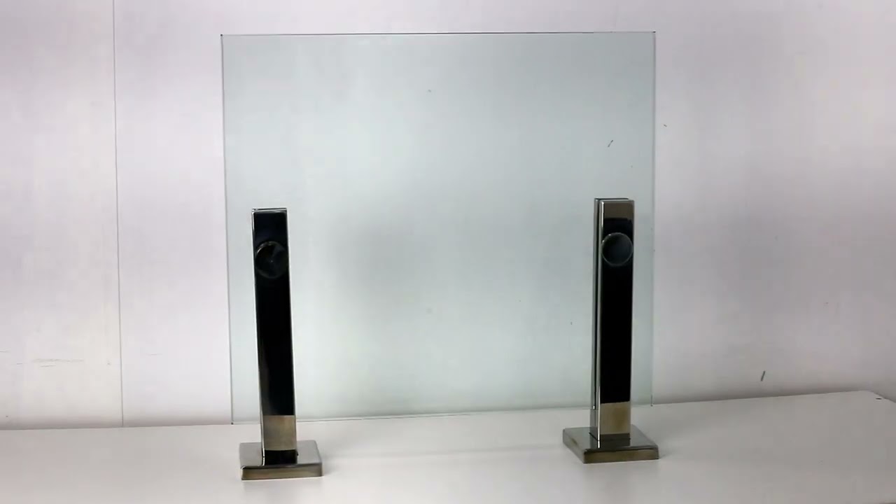 Guarda-corpo com vidro e torre