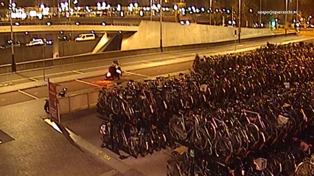 Amsterdam: Zware mishandeling echtpaar bij Centraal Station