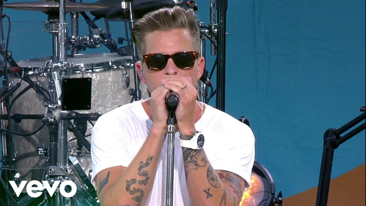 OneRepublic - Secrets (Live From Good Morning America’s Summer Concert)
