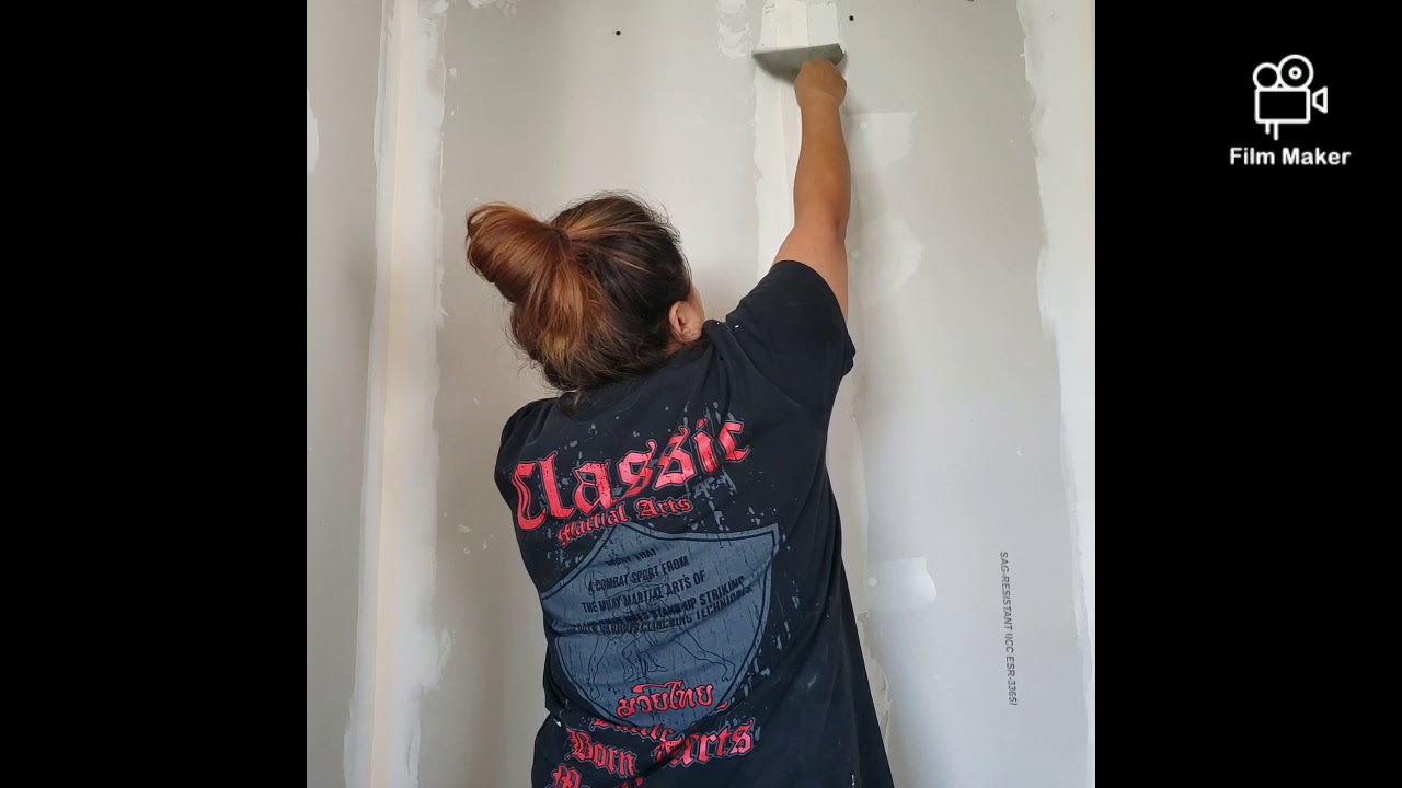(What not to do while mudding!) Mobile home renovation 18