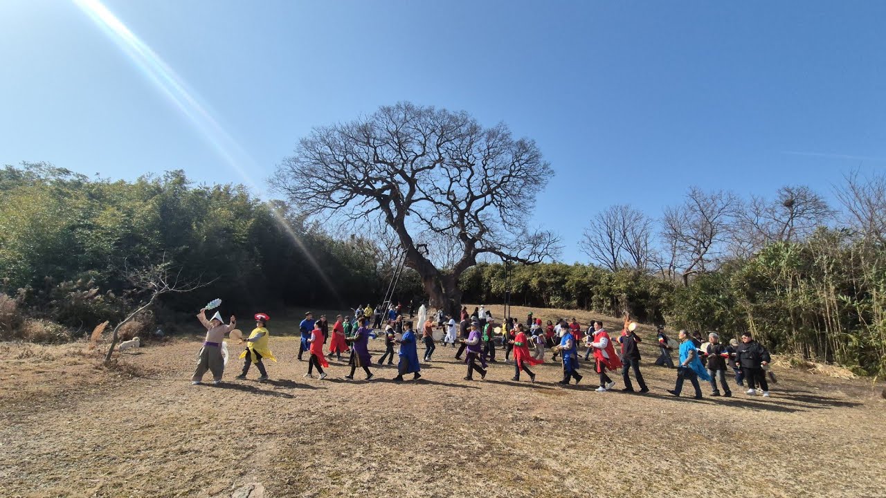 미군기지 건설로 파괴된 마을을 살리려고  사람들이 모였습니다. #군산 하제마을 #팽팽문화제#대보름굿