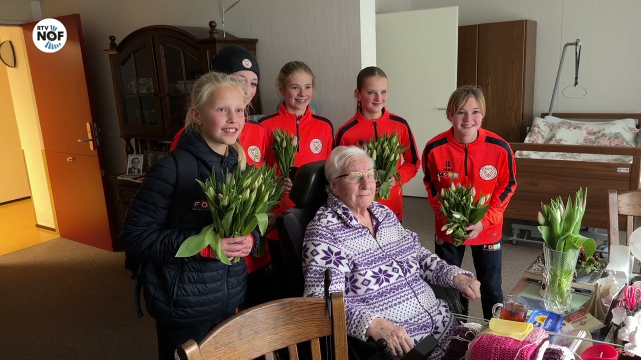 Bewoners van Dongeraheem verrast met bosjes tulpen