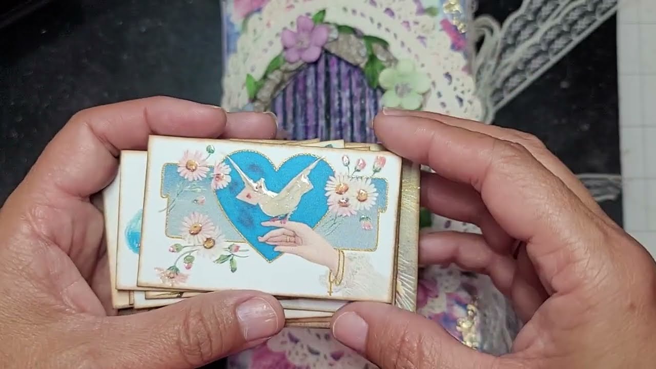 Junk Journal Givaway,  please read the rules in the description box **CLOSED**