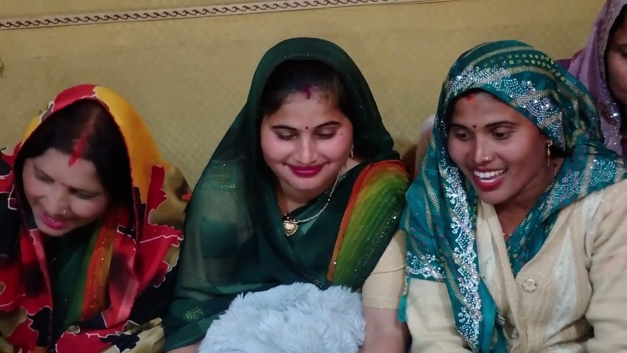 पूछे लगे शीशम के पलंग रे ललनवा भैया हमार देना शीशम के पलंगमें 🥰👌♥️🌺 वीडियो पूरा फुल वॉच करके देखो