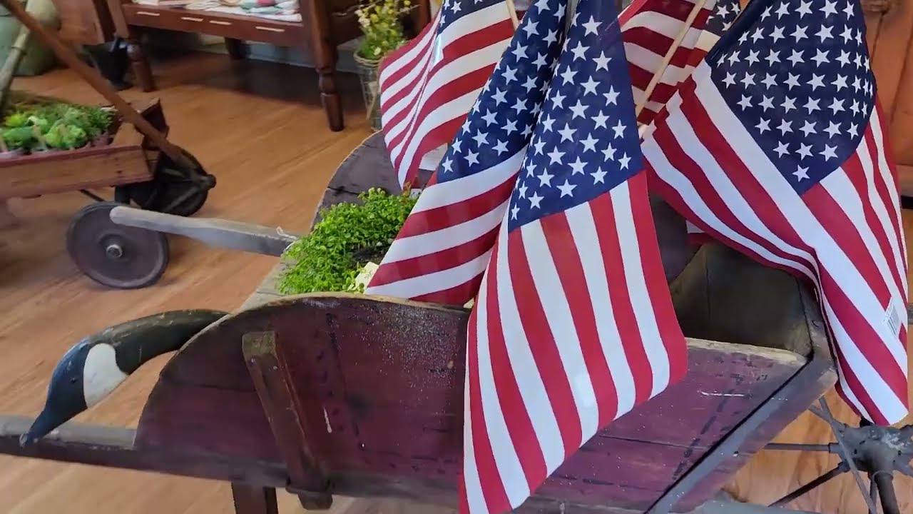 SUMMER TOUR Mullberry Antique Primitive Shop ~ Guess what we bought!?