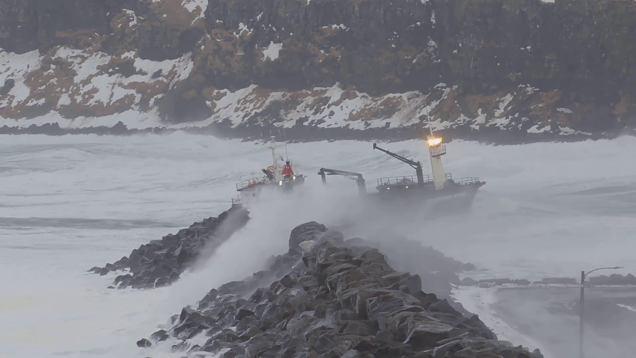 Rough seas in Alaska for this Ship.
