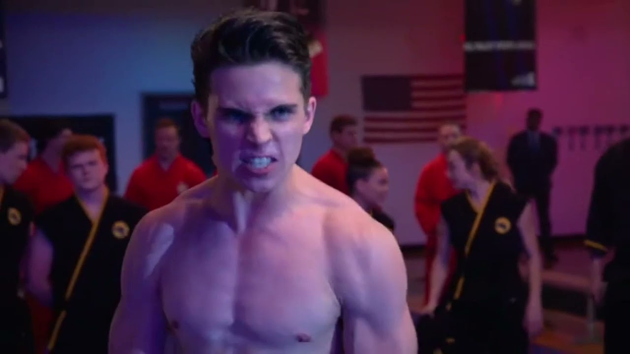 Falc&atilde;o Vs Robby/ Falc&atilde;o Ganha o Torneio - Cobra Kai 04X10