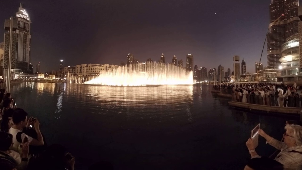 360 video: The Dubai Fountain at Night, Dubai, United Arab Emirates
