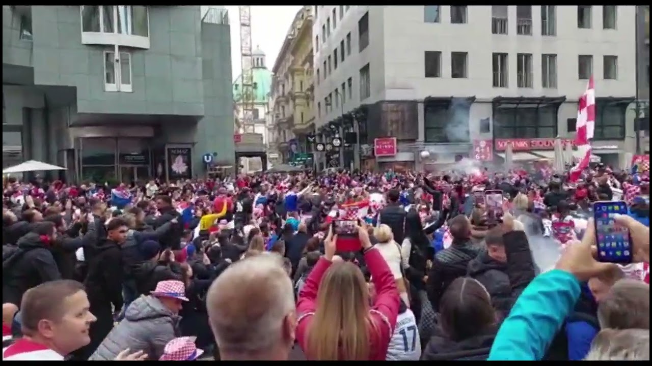 Navijači Hrvatske okupirali Beč