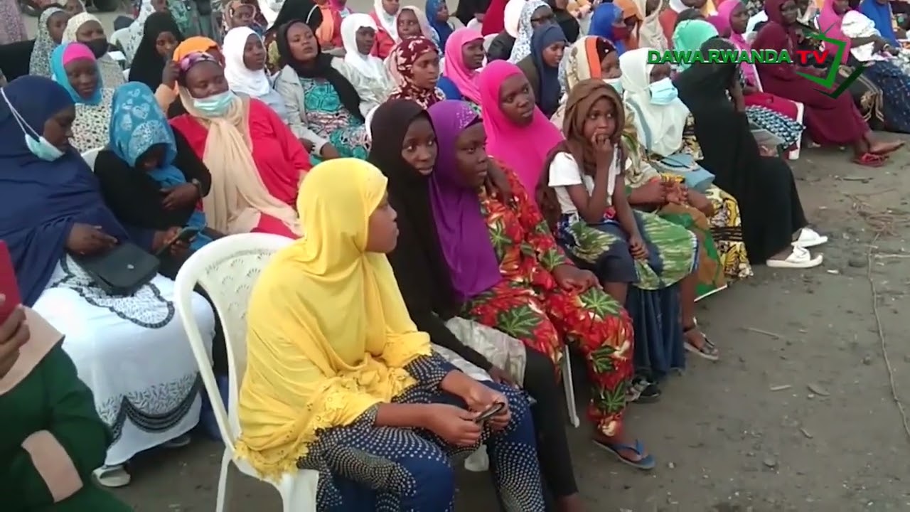 Simbabeshye uyu murongo ni ubwambere nywumvise. Na Hadji muri Bibiliya arimo koko?