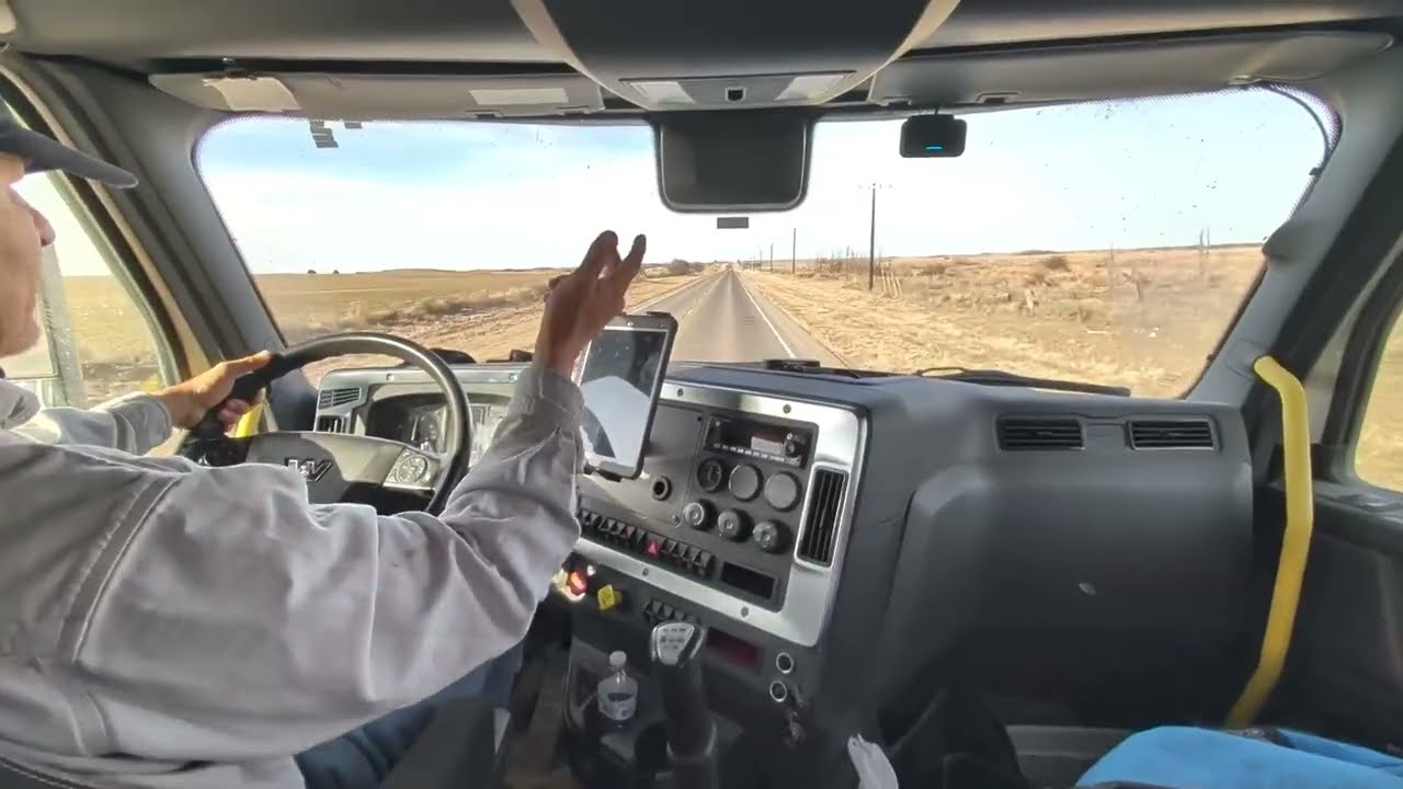 OLTRE L'ORIZZONTE: A BORDO DEL MIO CAMION AMERICANO