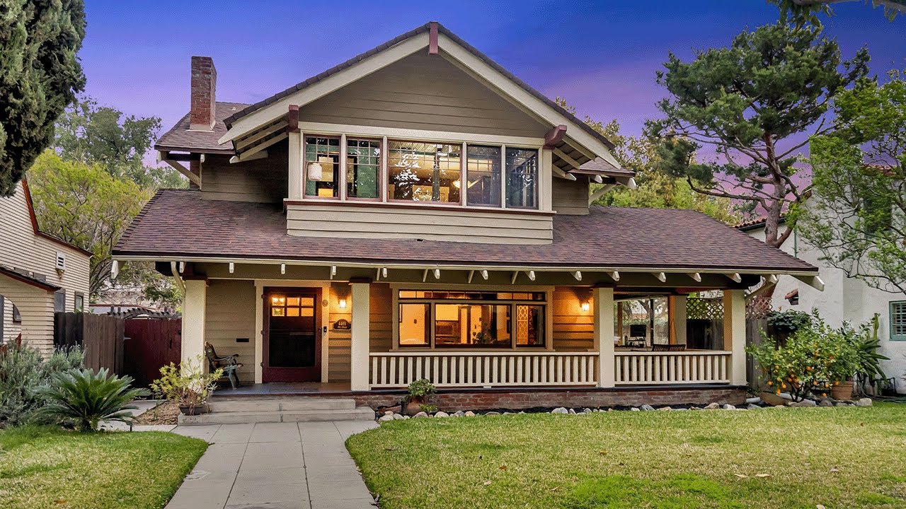 1910 California Craftsman Bungalow in the Colony Heights Historic District of Downtown Riverside