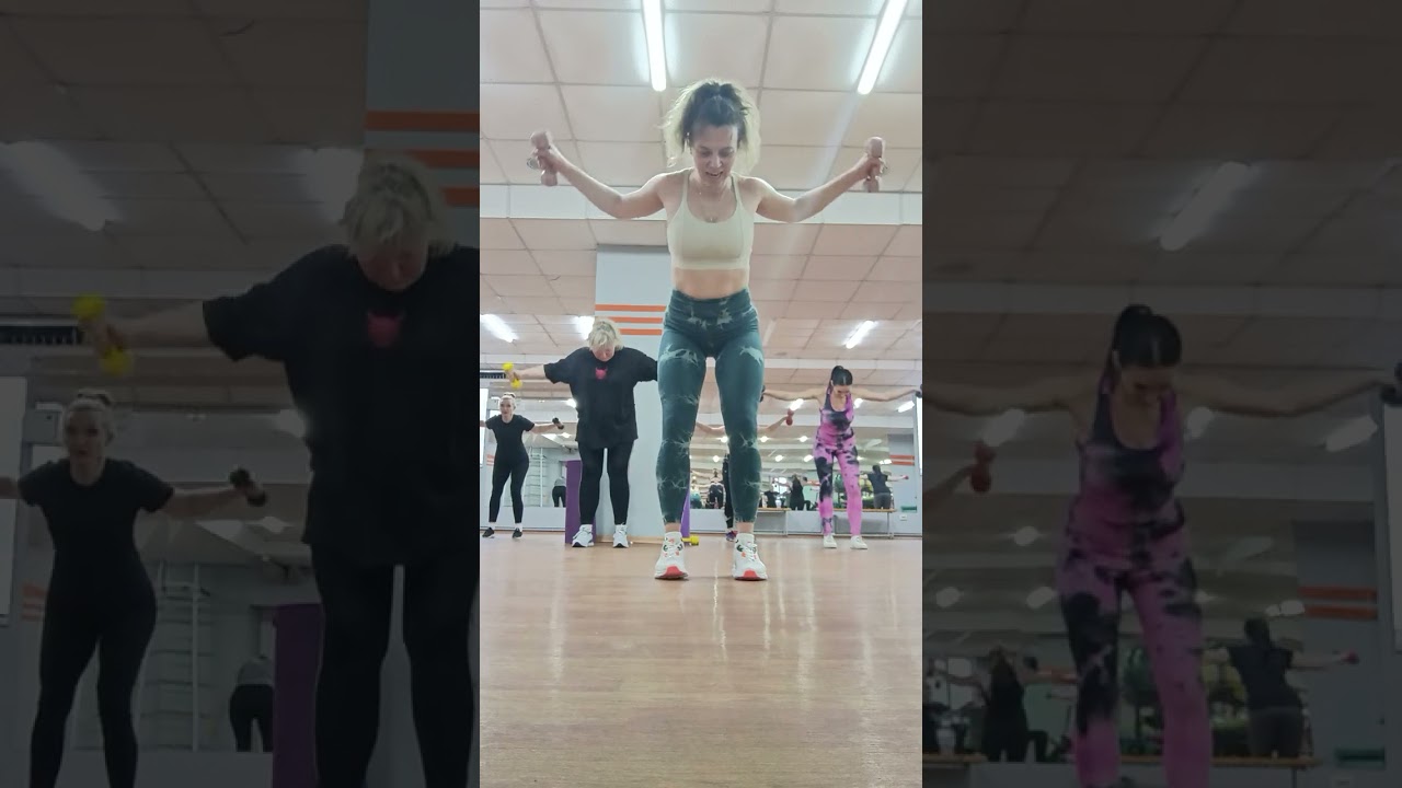 Руки,пресс с гантелями.