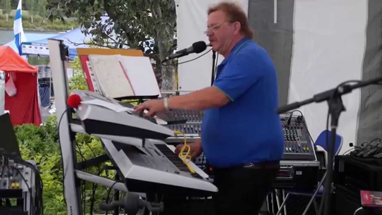 HUOMENTA SUOMI - Jukka Pöntinen