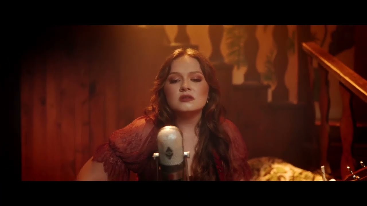 Elizabeth Davis: Spanish Dancer (Acoustic Cover)