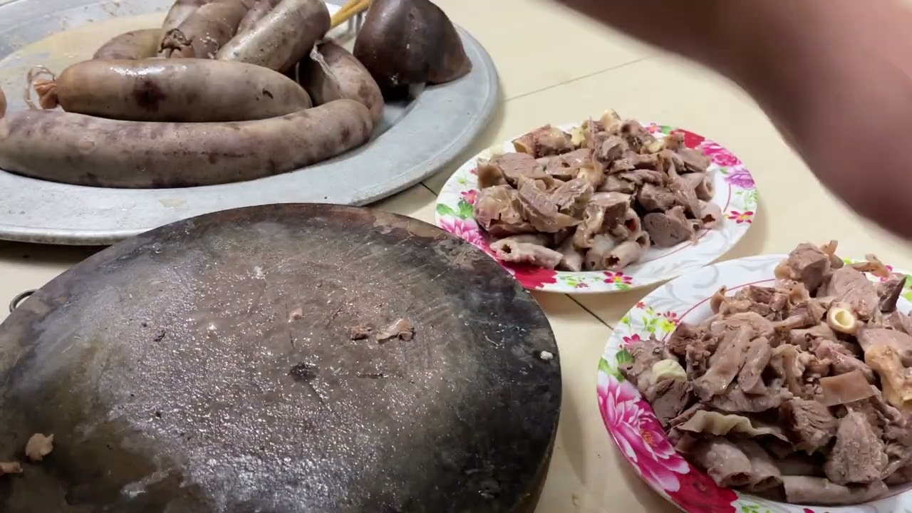 Cách Làm Lòng Dồi Thơm Ngon Tại Nhà - Tientruy Vlogs