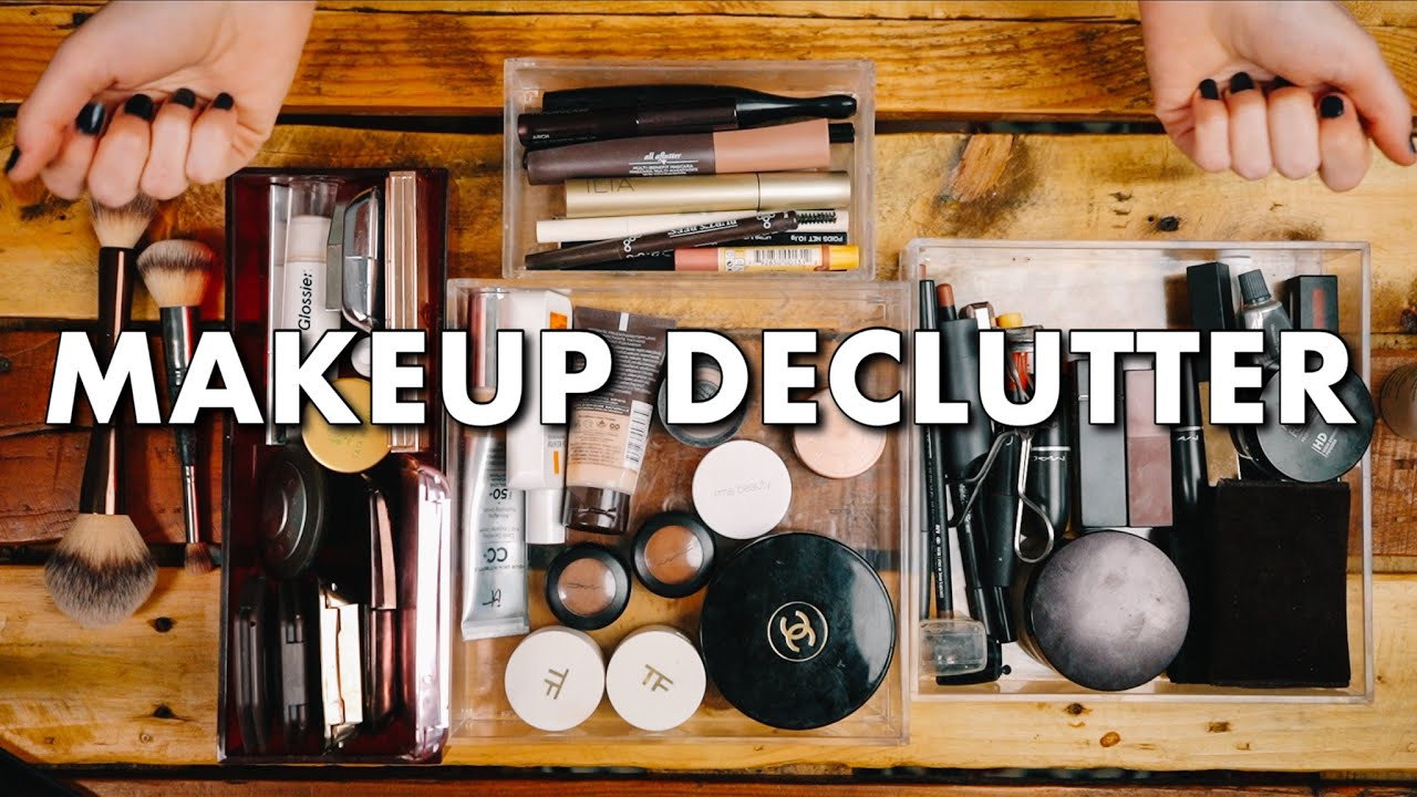 Decluttering My Entire Makeup Collection | getting rid of my makeup & becoming minimalist (2021)