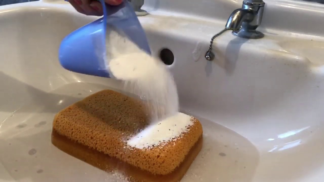 ASMR adding too much laundry powder on a sponge