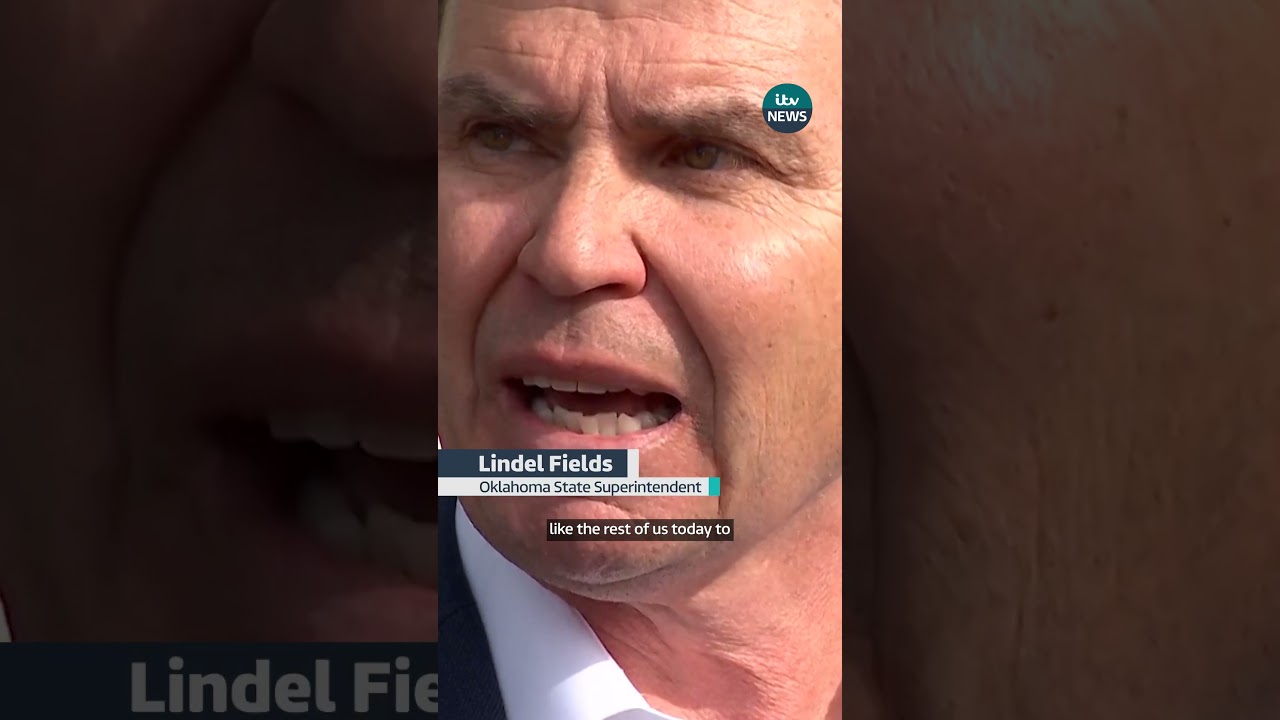 Момент, когда директор школы обезвреживает вооруженного мужчину в школе в Оклахоме #usa #oklahoma