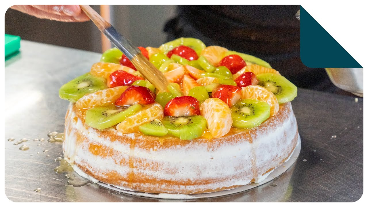 Afgeleren van fruit op een taart | Keukentechniek