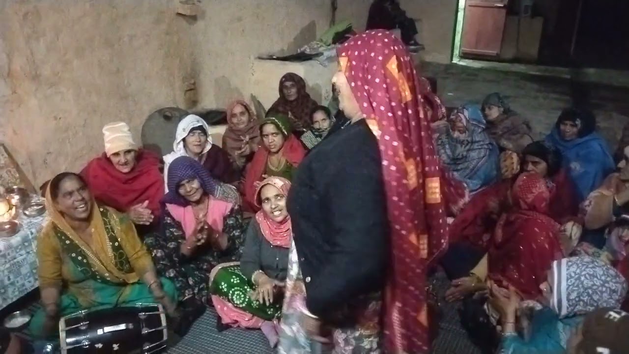 बहुत सुंदर भजन कृष्णा का#// इस वीडियो ने जरूर देखी यो देसी भजन खापड मंडली ##/// 