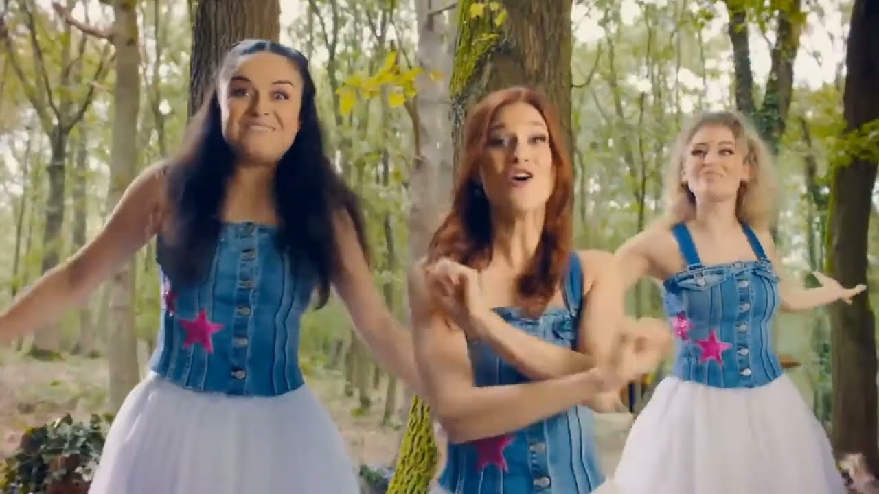 K3 - De 3 Biggetjes (VOICE OVER PARODIE) geschiedenis van K3?!