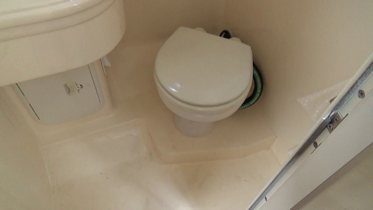 2006 Larson 240 Cabrio