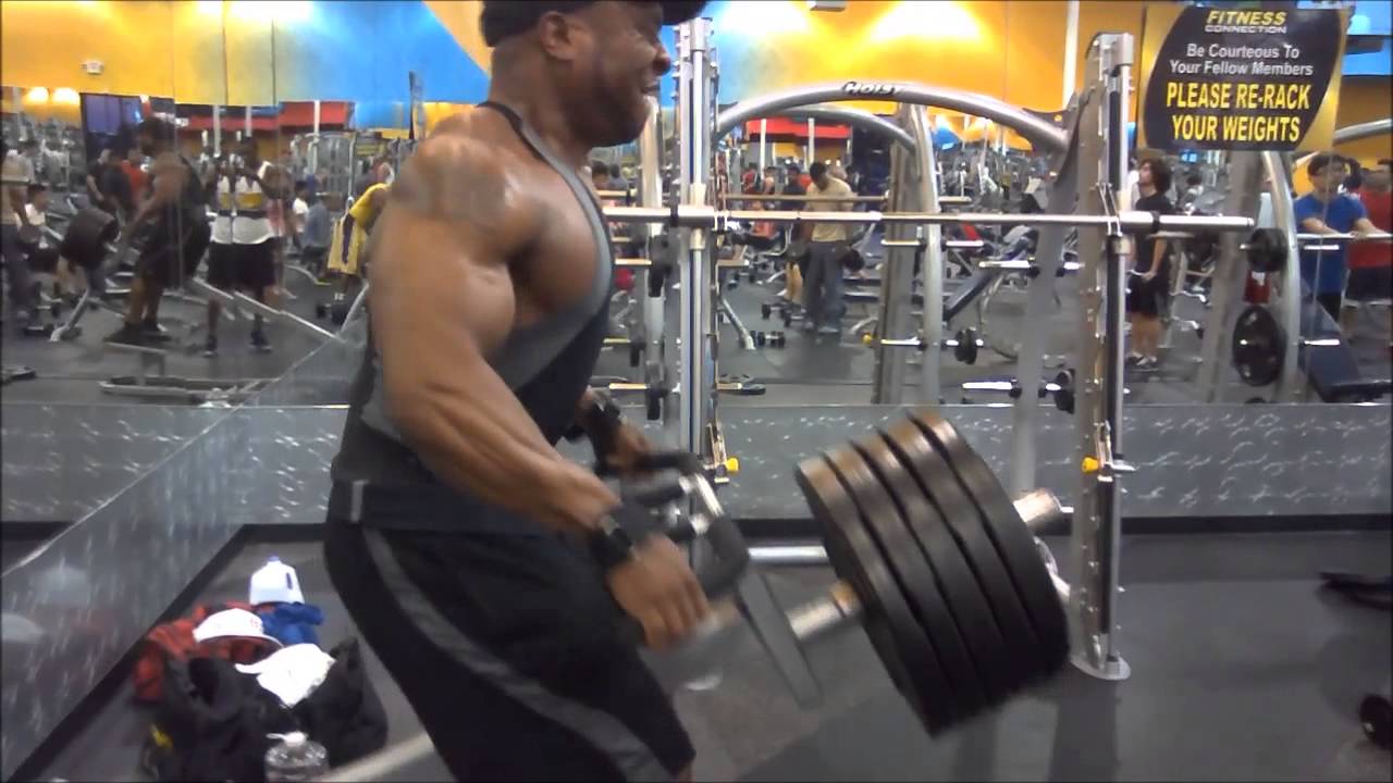 Doing Some Heavy Rows And Rack Pulls For Back Thickness